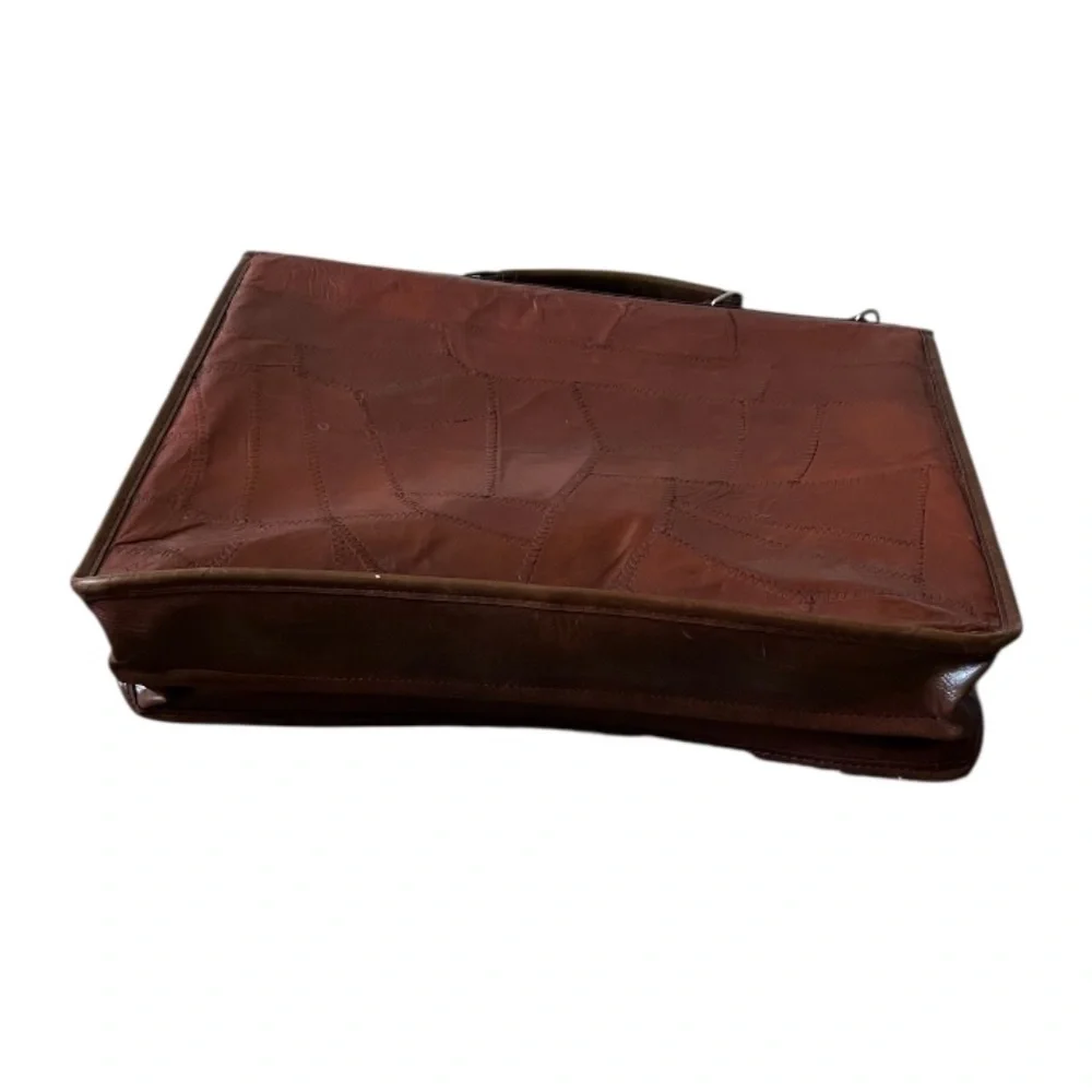 M.C. Vintage GENUINE‎ LEATHER Handbag Briefcase Messenger Patent Leather - Picture 4 of 11